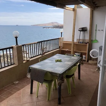 Playa Tufia Holiday home *